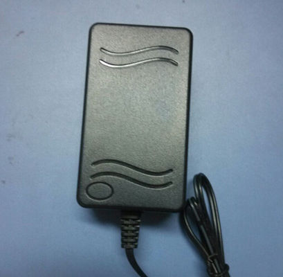 Adaptador universal 12V 2A do poder do Desktop da entrada para aparelhos electrodomésticos