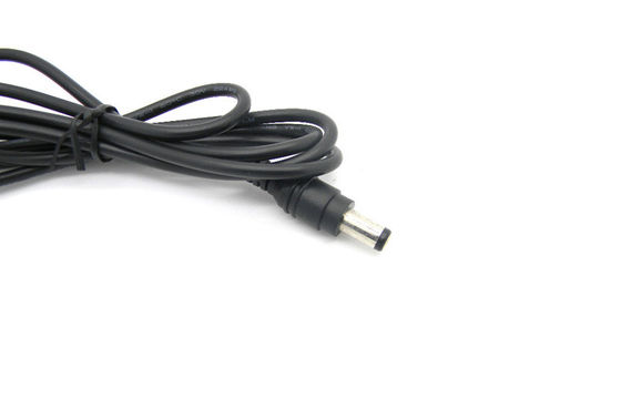 Duas extremidades cabografam a fonte de alimentação do interruptor do Desktop/o adaptador 12V 1000mA poder do Desktop