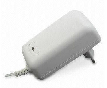 Fonte de alimentação externo branca 12v do interruptor da C.C. da C.A. 20W, eficiência elevada