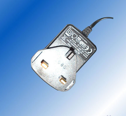 Adaptador europeu do poder da montagem da parede