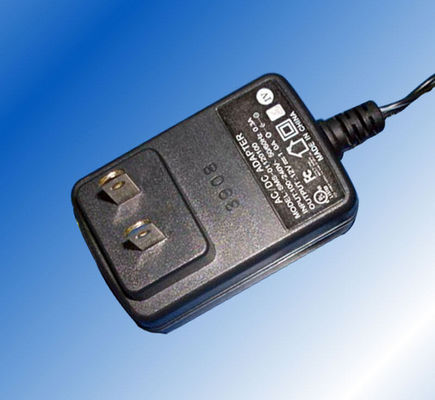 Adaptador europeu do poder da montagem da parede