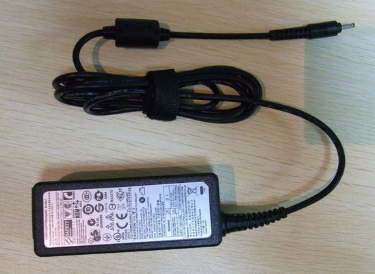 Carregador compatível do adaptador da C.A. do poder do portátil de Samsung PA-1400-14