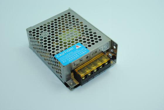fontes de alimentação universais do CCTV da C.C. 5A de 60W 12V para a câmera do CCTV