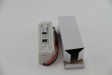 Diodo emissor de luz que ilumina 60 C.C. constante do motorista IP67 24V do diodo emissor de luz da tensão do watt, confiança alta
