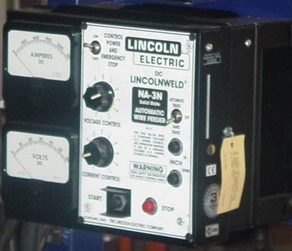Das circunferências elétricas da máquina de soldadura das circunferências da emenda AGW1 da soldadura do círculo soldador automático Lincoln do tanque que solda o poder DC-1000