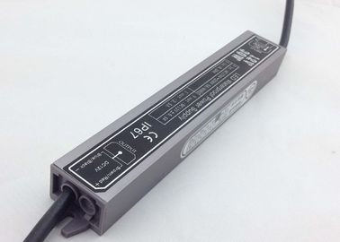 Fonte de alimentação constante impermeável 12V do diodo emissor de luz da tensão 30W 24V para os módulos do diodo emissor de luz