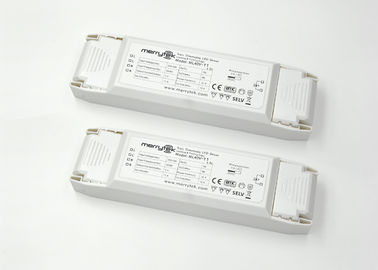 A tensão constante Dimmable da tira do diodo emissor de luz conduziu o motorista 40W 24Vdc RC que escurece